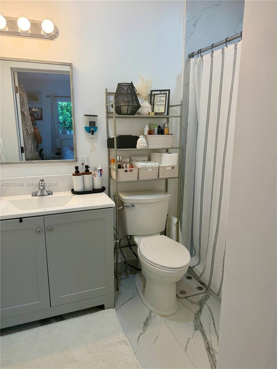 11821 SW 187th Ter # B, Miami FL 33177 photo 5