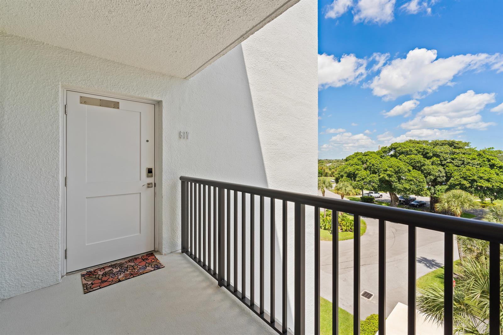 1748 JUPITER COVE Drive # 517A, Jupiter FL 33469 photo 2