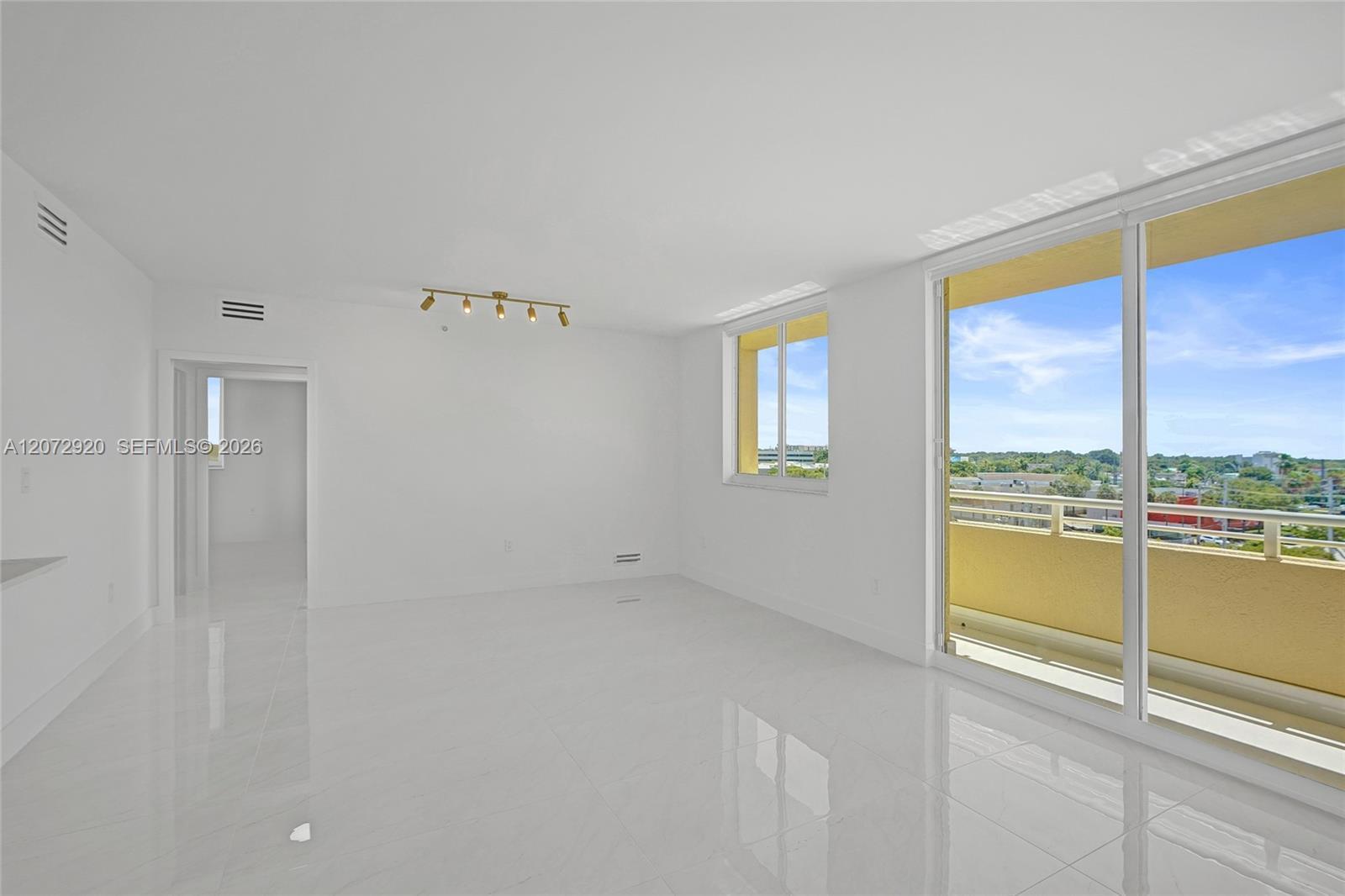 2775 NE 187th St # 514, Aventura FL 33180 photo 4