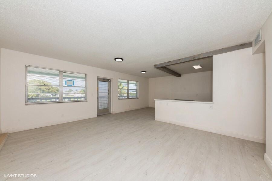 118 SOMERSET F, West Palm Beach FL 33417 photo 4