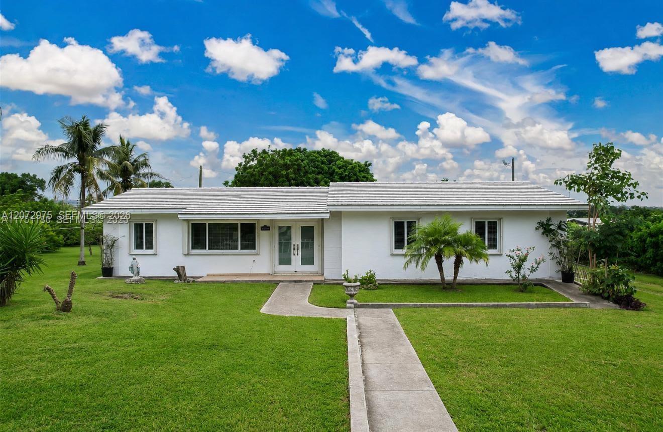 20890 SW 236th St, Homestead FL 33031 photo 2