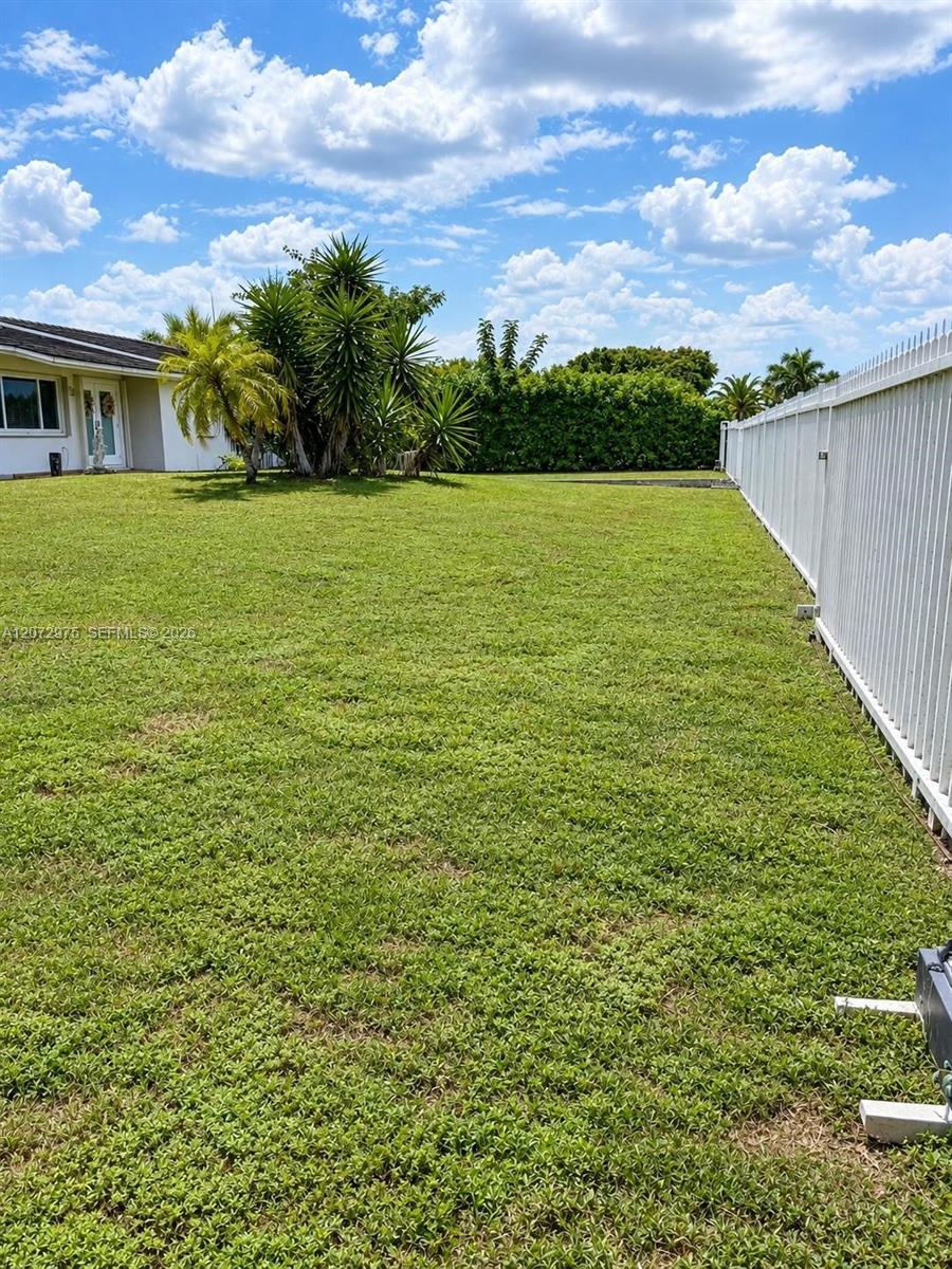 20890 SW 236th St, Homestead FL 33031 photo 3
