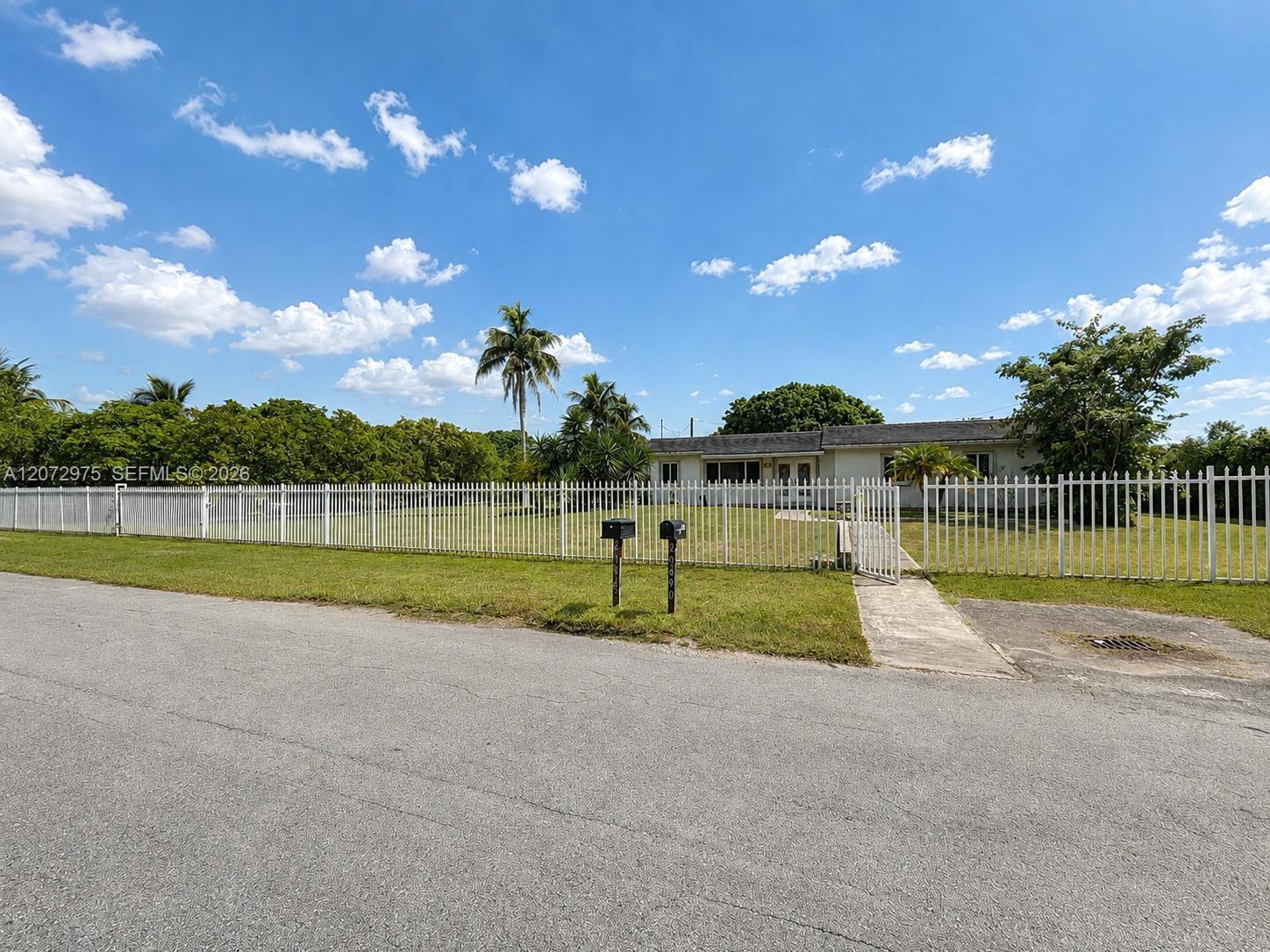 20890 SW 236th St, Homestead FL 33031