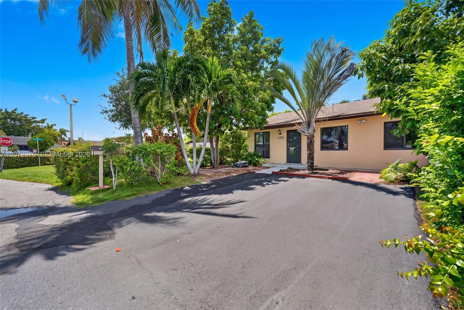 11916 SW 123rd Pl, Miami FL 33186 photo 5