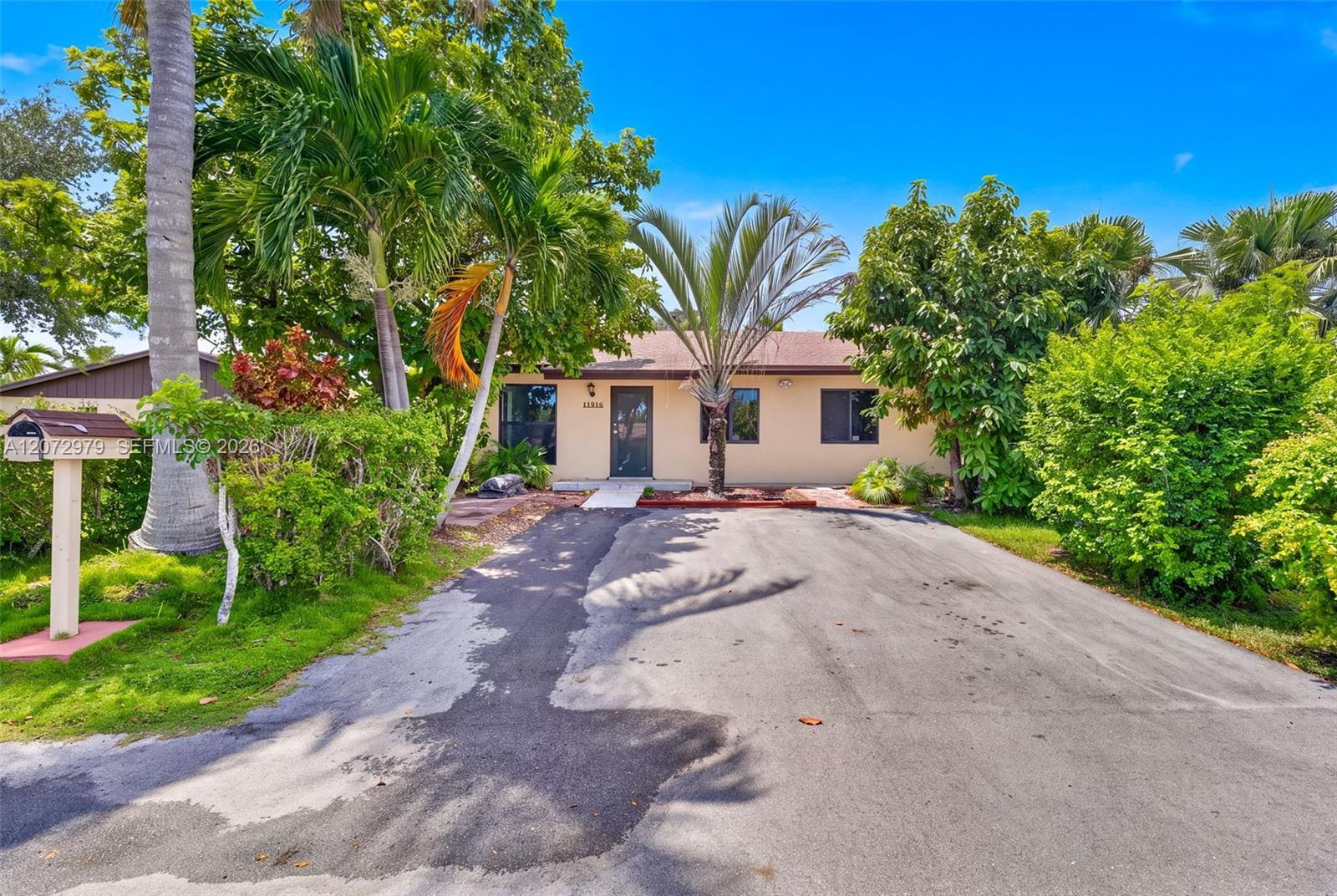 11916 SW 123rd Pl, Miami FL 33186 photo 4