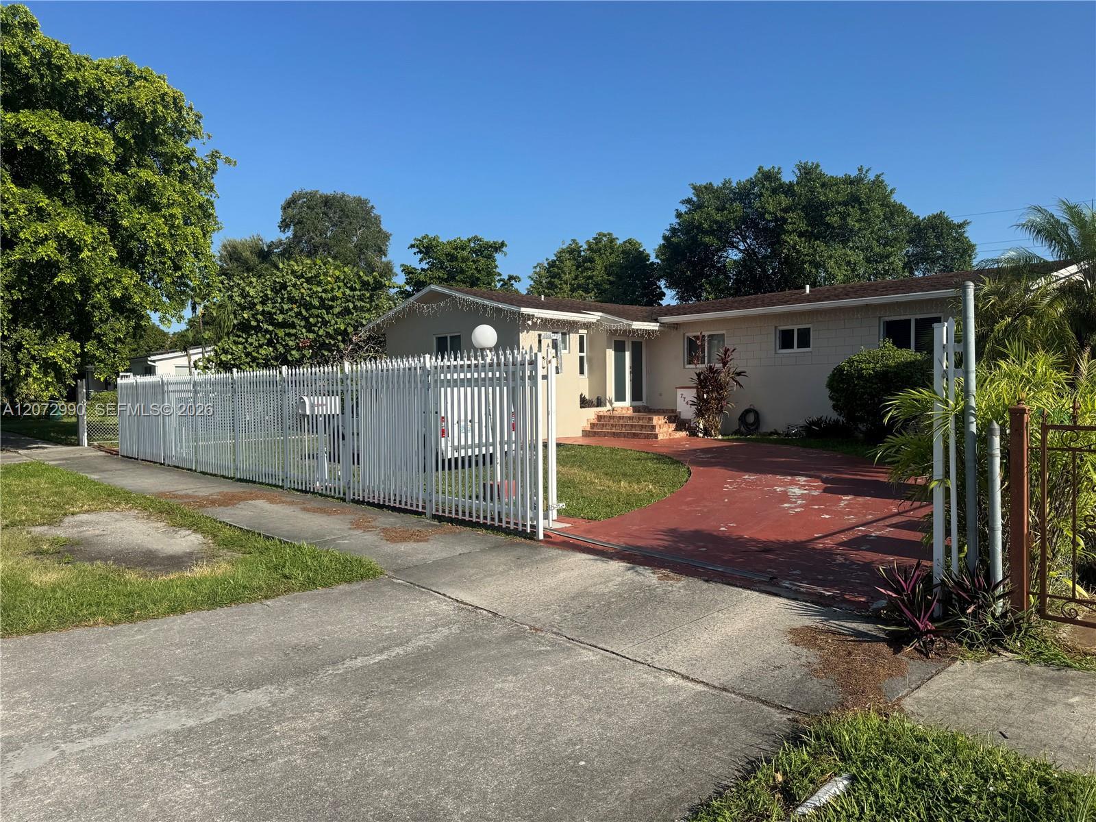 7741 SW 20th St, Miami FL 33155 photo 3