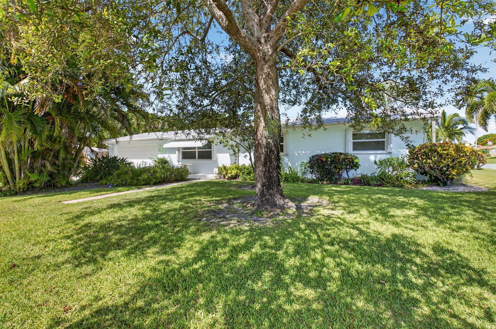 1205 SW 1ST Street, Boynton Beach FL 33435 photo 3