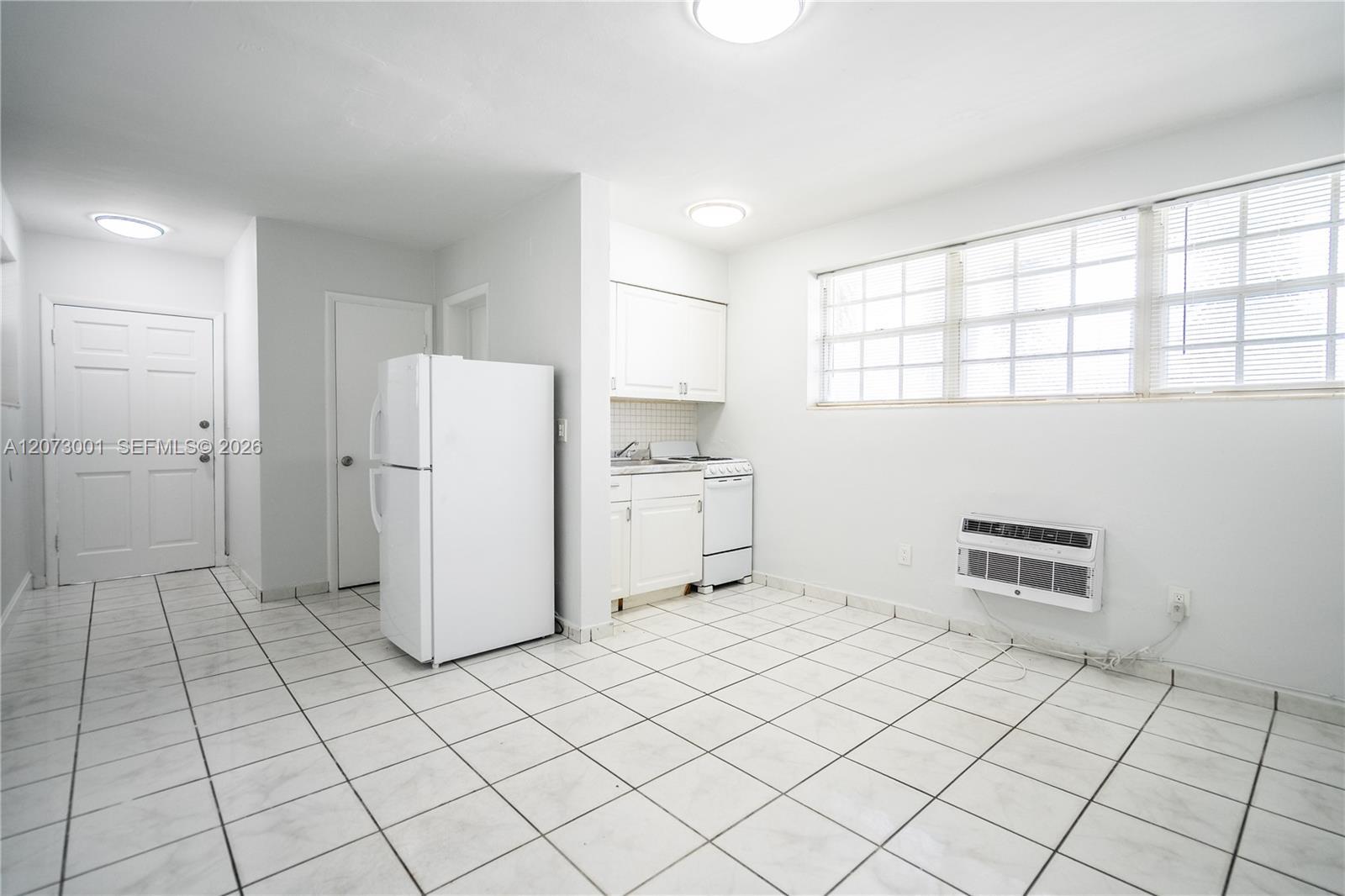 1940 Bay Dr # 6, Miami Beach FL 33141 photo 3
