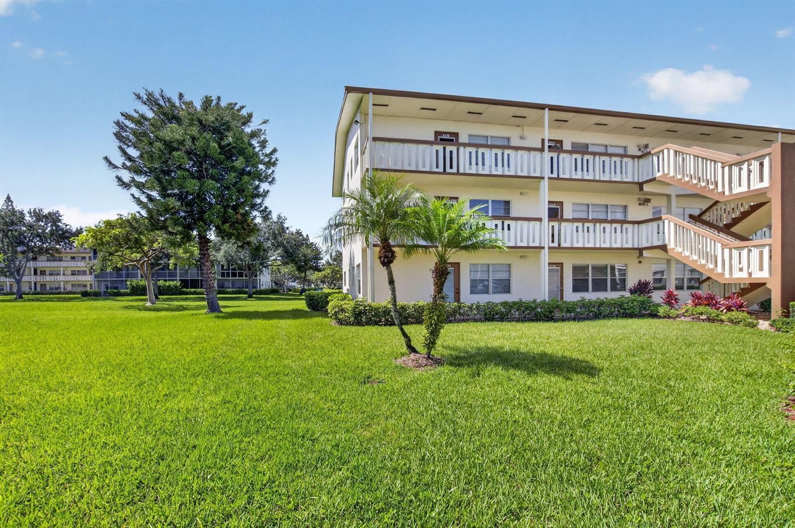 463 MANSFIELD L, Boca Raton FL 33434 photo 3