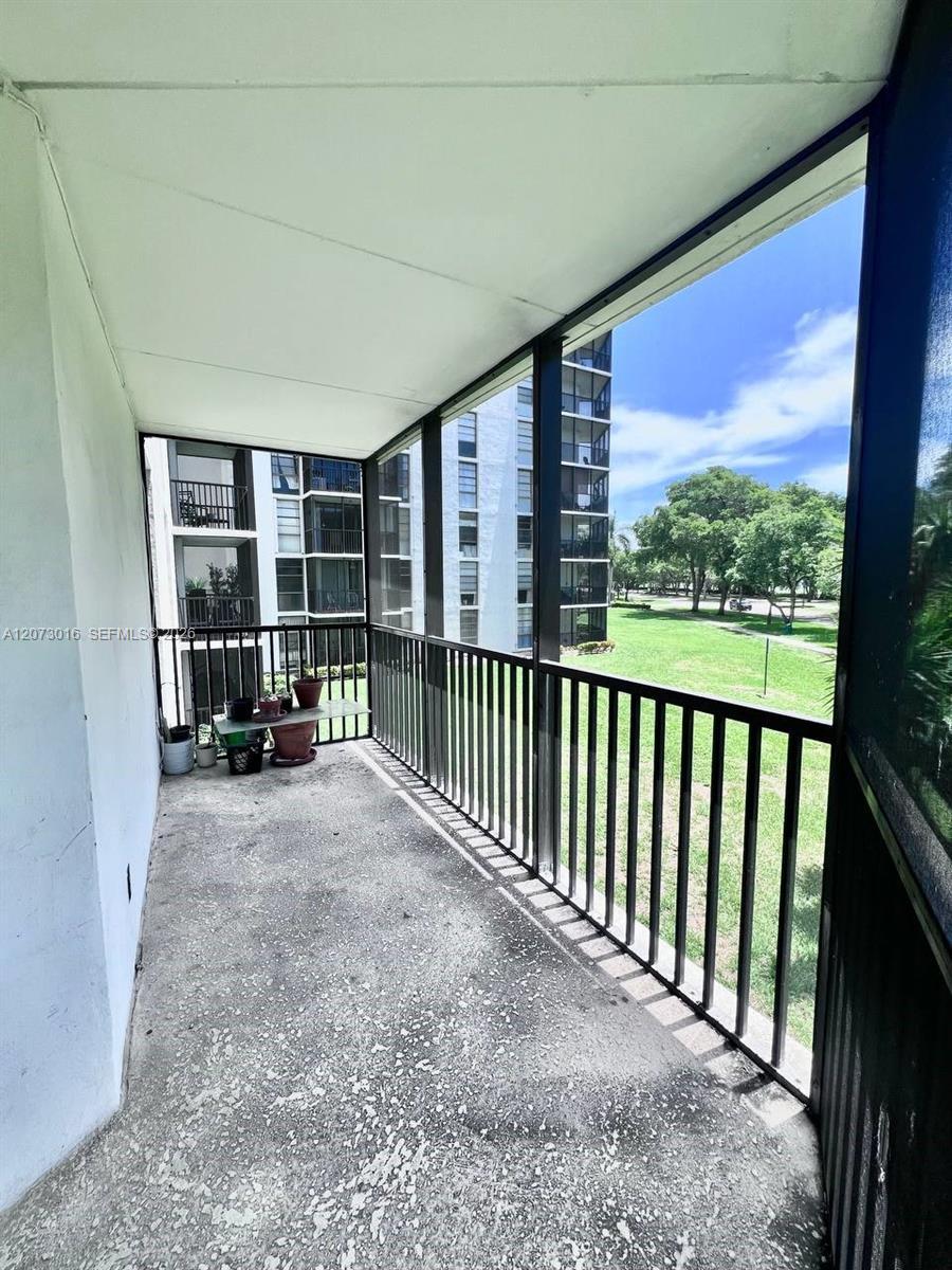 Aventura, FL 33180 photo 5