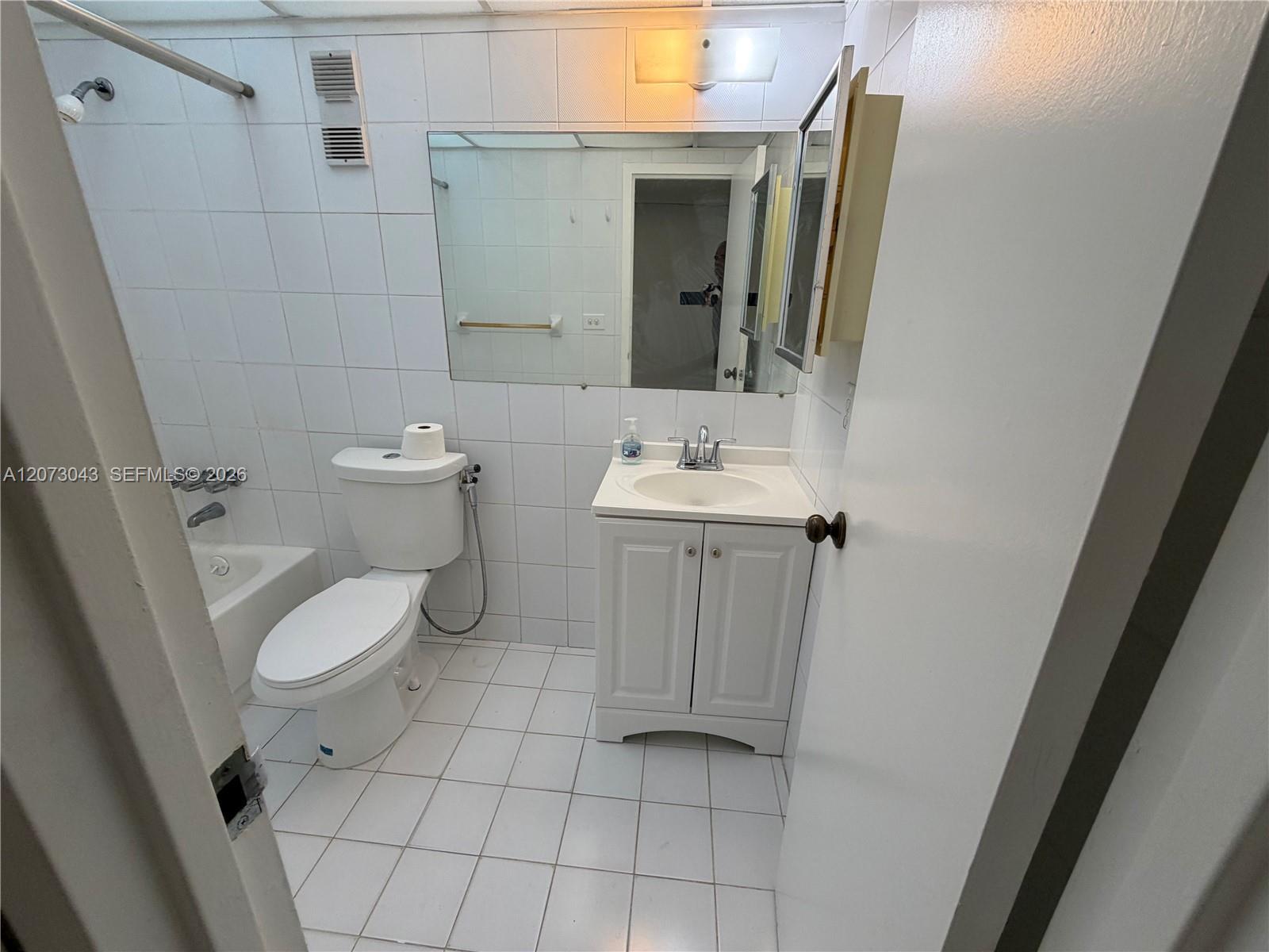 1825 W 44th Pl # 308, Hialeah FL 33012 photo 4