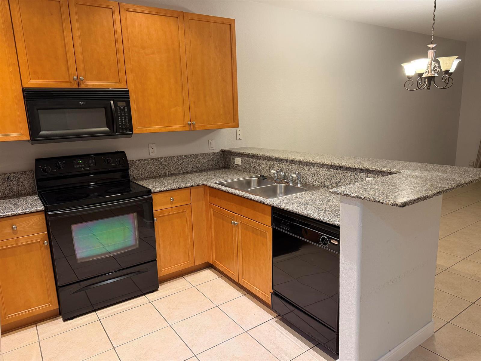 4673 SW 75th Way, Davie FL 33314 photo 2