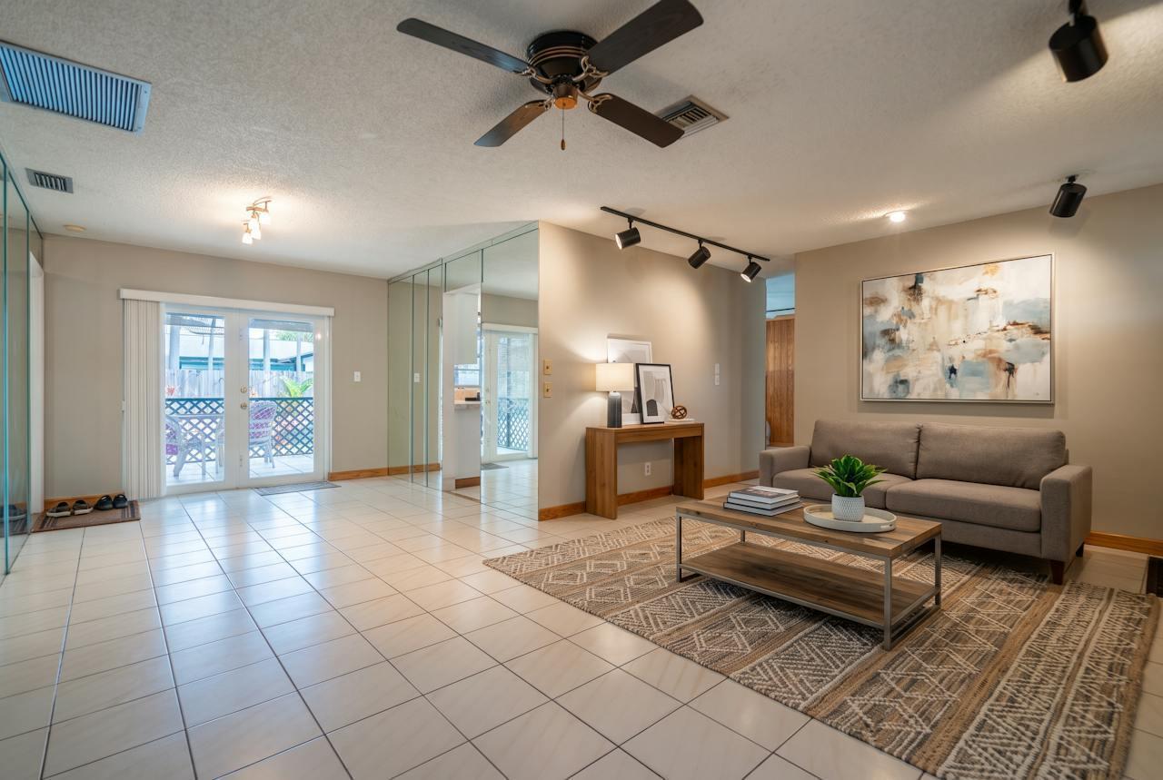 6740 NW 26TH Avenue, Fort Lauderdale FL 33309 photo 2