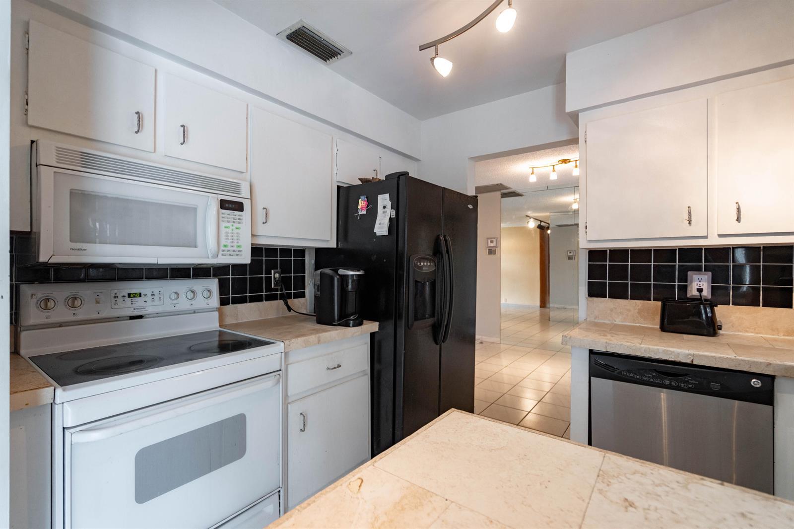 6740 NW 26TH Avenue, Fort Lauderdale FL 33309 photo 3