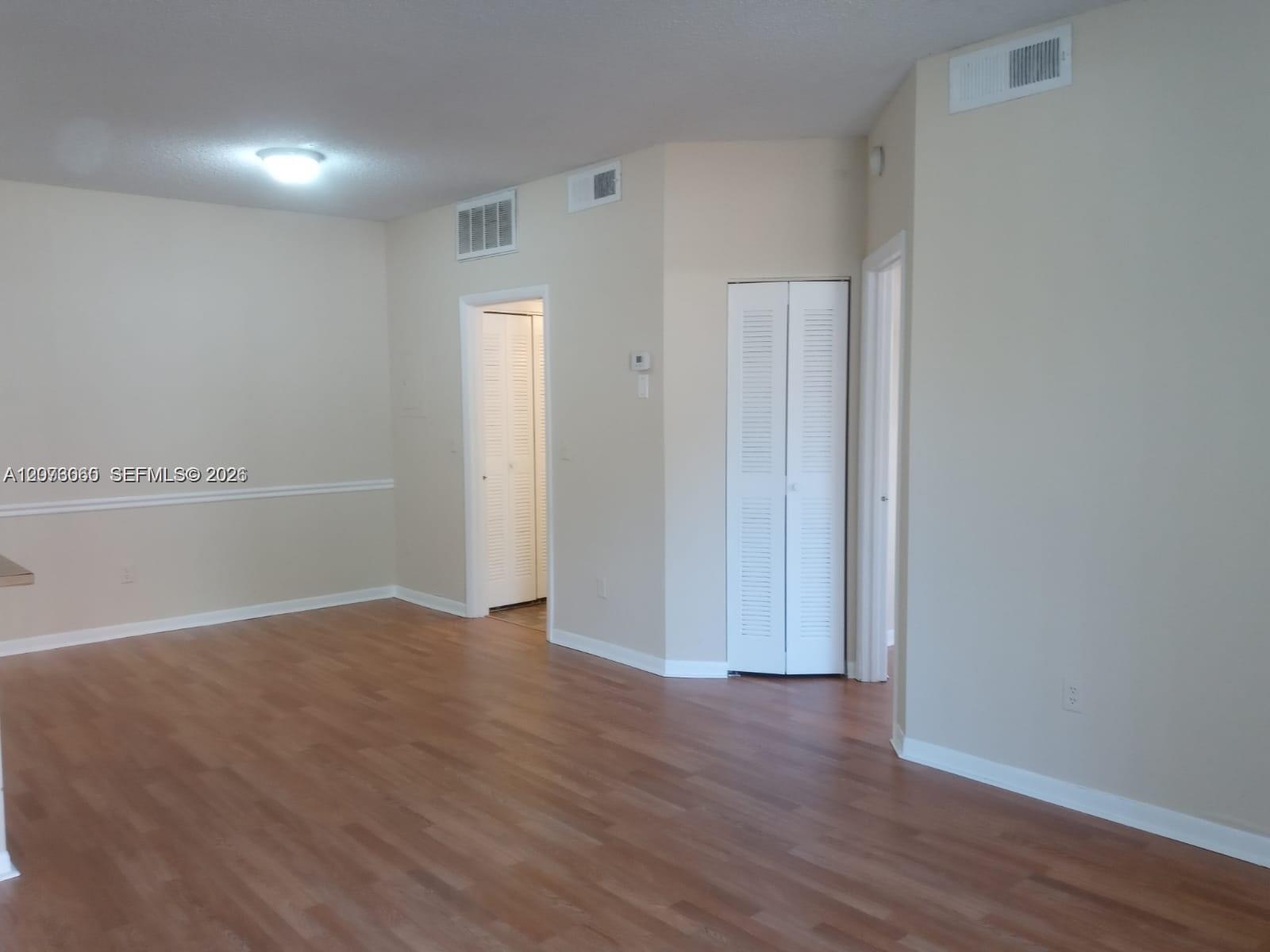 18304 NW 68th Ave, Hialeah FL 33015 photo 4
