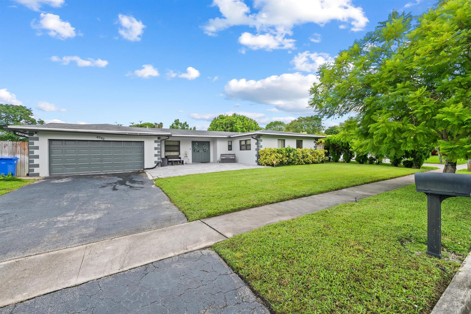 6320 SW 4TH Place, Margate FL 33068 photo 5