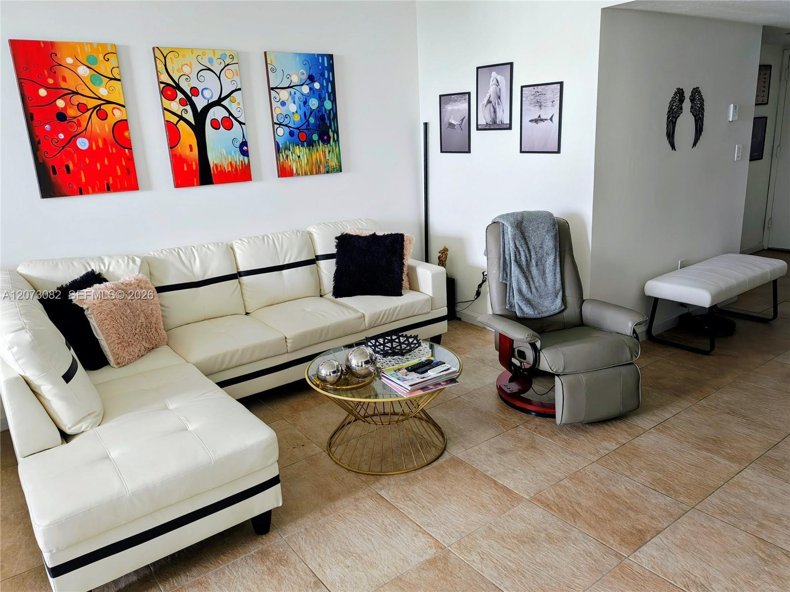 2333 Brickell Ave # 2814, Miami FL 33129 photo 3