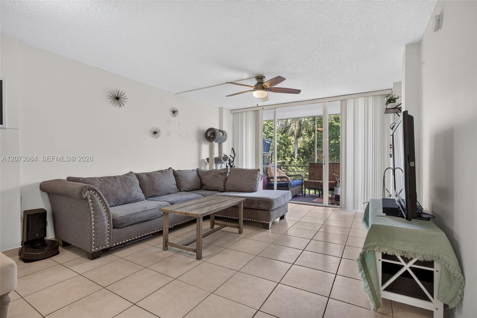 106 Royal Park Dr # 3D, Oakland Park FL 33309 photo 3