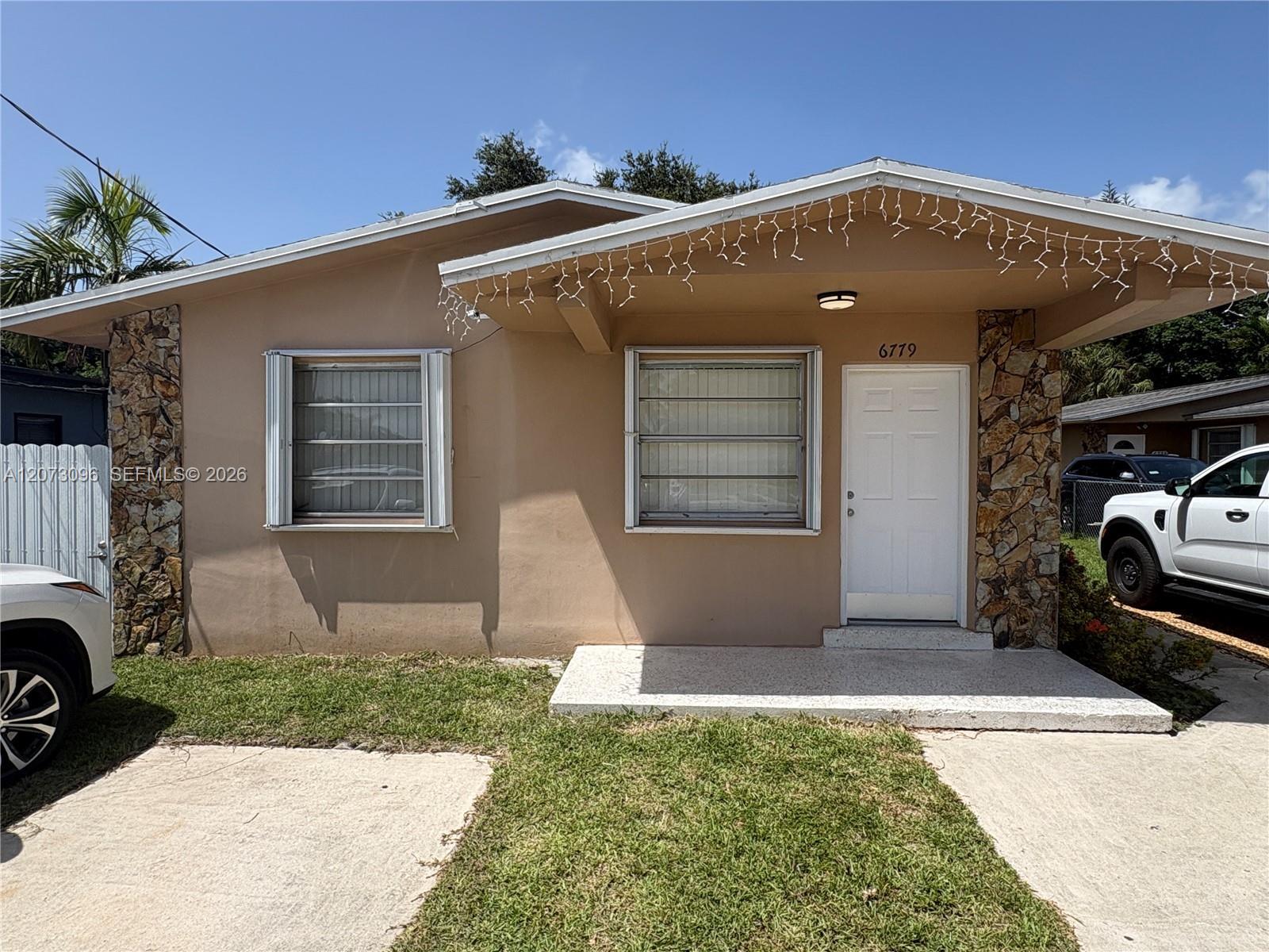 6777 SW 21st St # 6779, Miami FL 33155