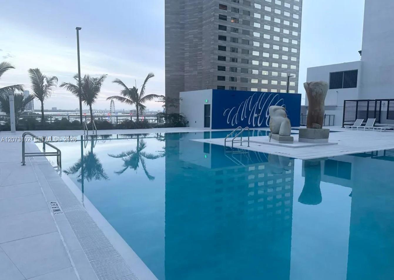 335 S Biscayne Blvd # 3706, Miami FL 33131 photo 3