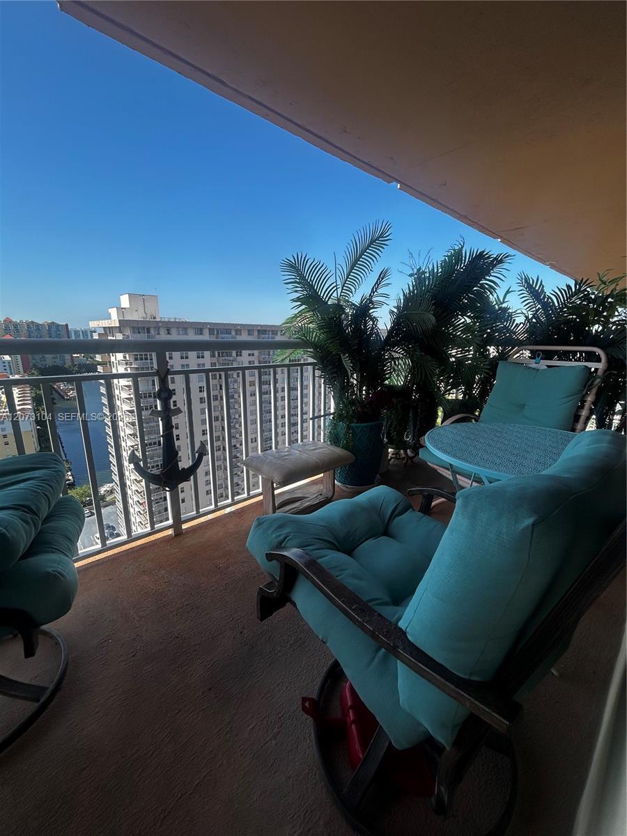 251 174th St # 2315, Sunny Isles Beach FL 33160 photo 2