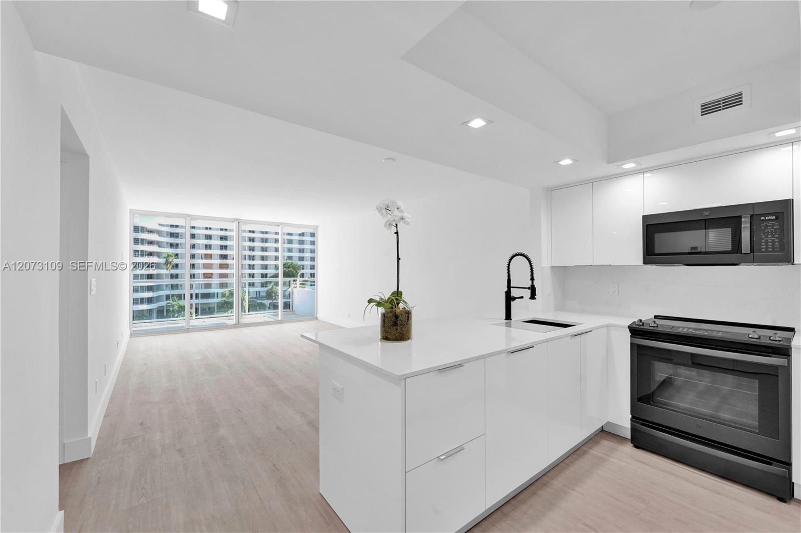 5600 Collins Ave # 6A, Miami Beach FL 33140 photo 5
