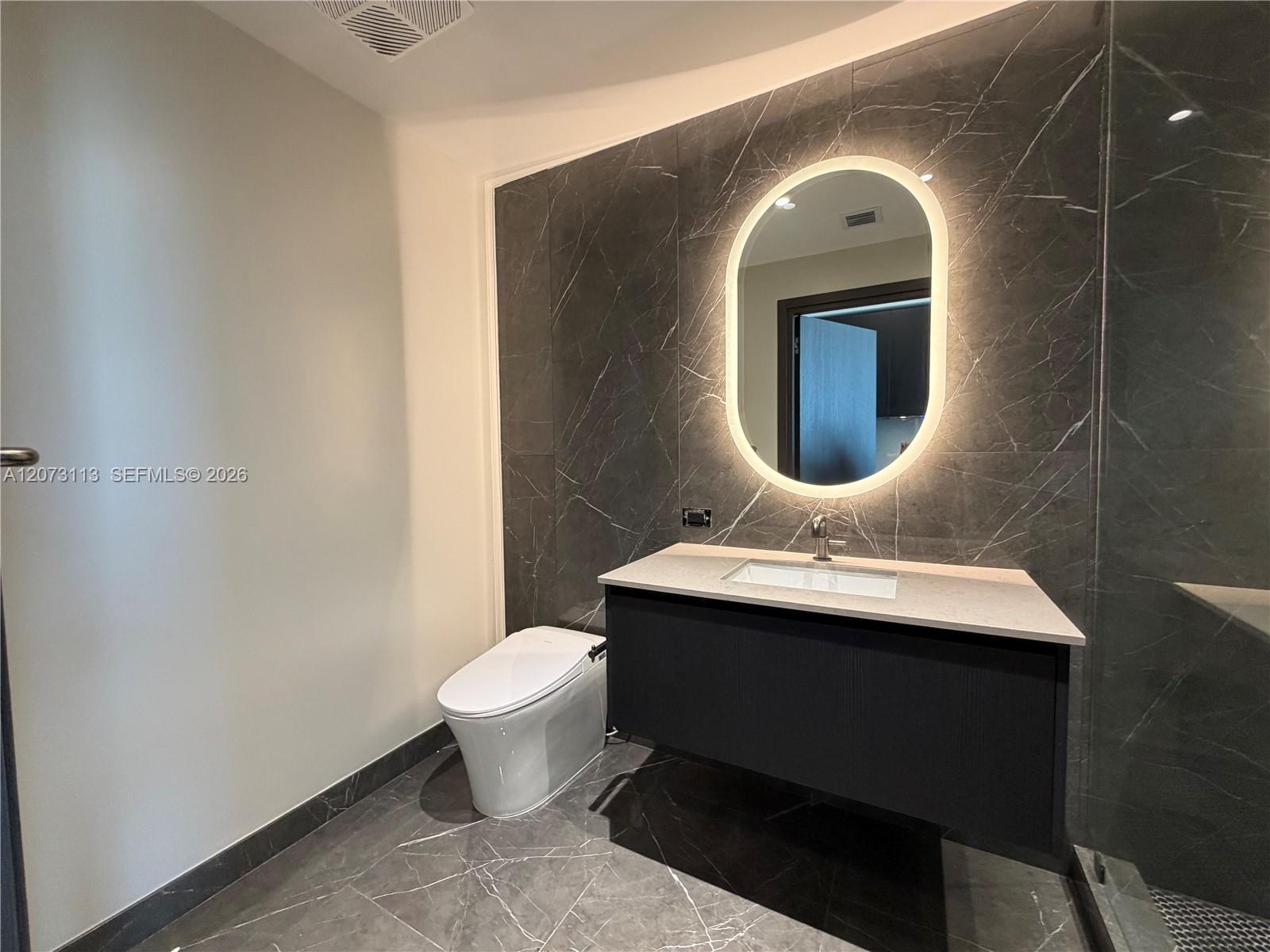 20 NE 11th # 2703B, Miami FL 33132 photo 3