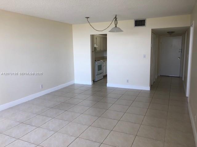 2025 NE 164th St # 801, North Miami Beach FL 33162 photo 3