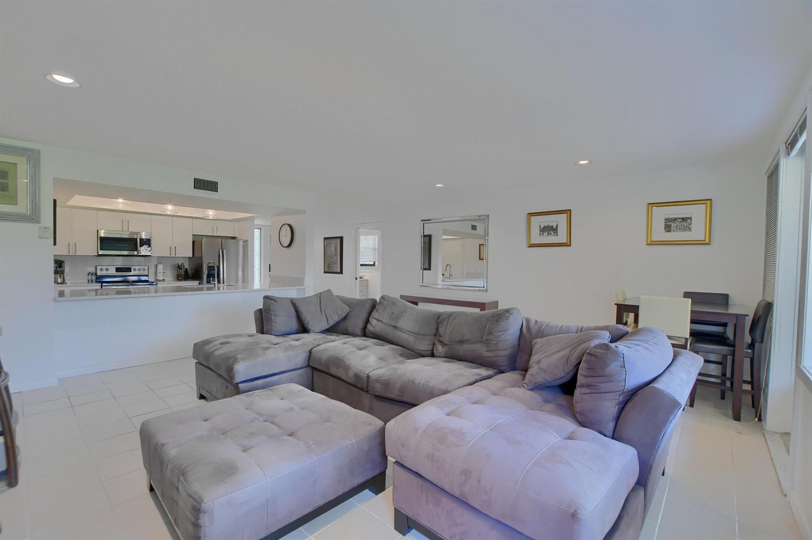 20025 Boca West Drive # 3065, Boca Raton FL 33434