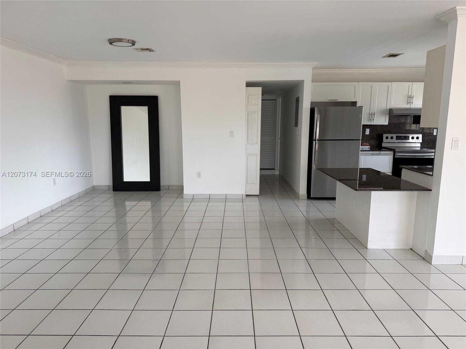 37 Majorca Ave # 402, Coral Gables FL 33134