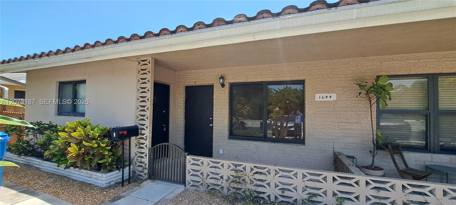 1644 NE 33rd St # B, Oakland Park FL 33334 photo 3