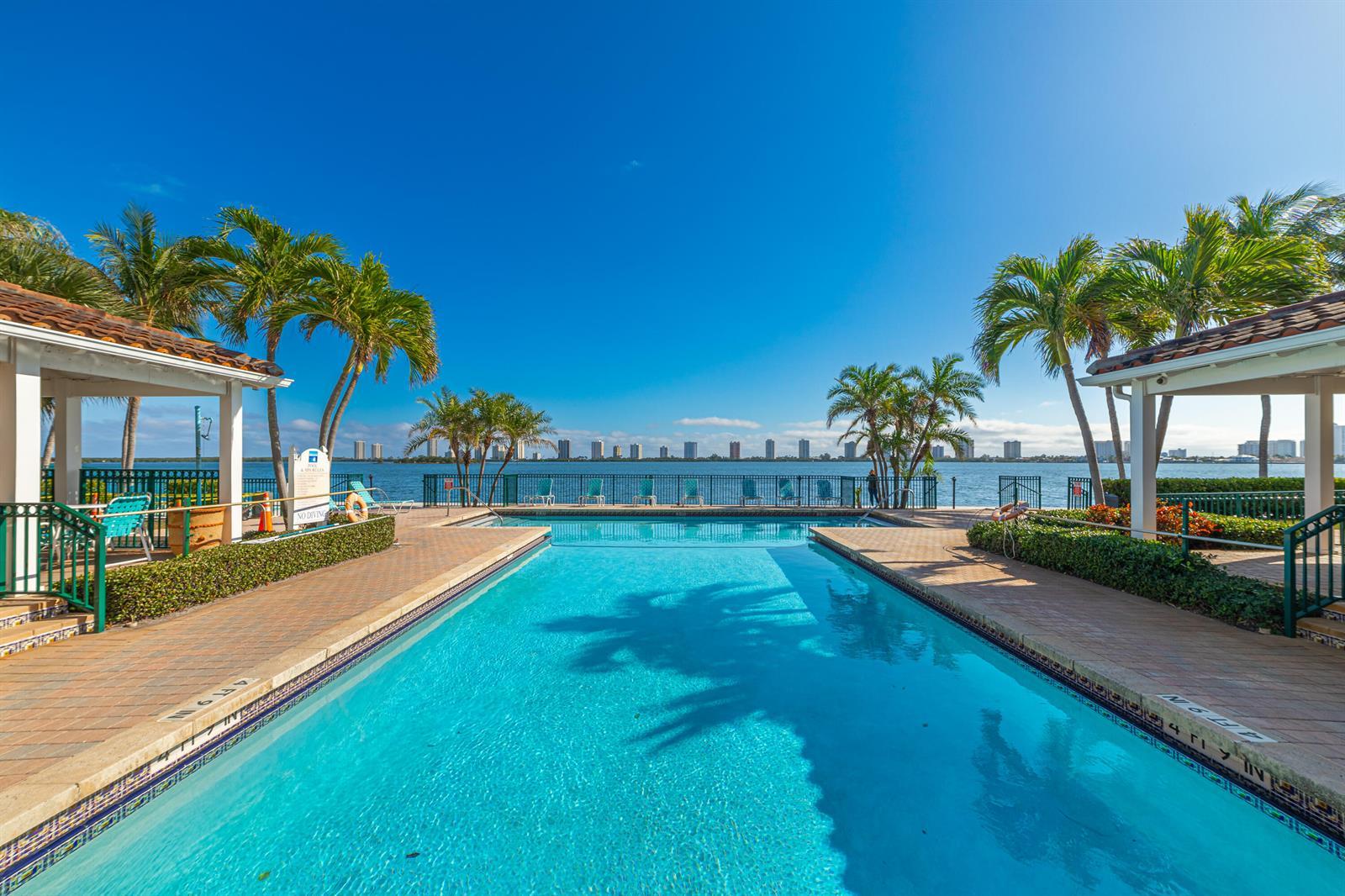 1145 Lake Shore Drive # 206, Lake Park FL 33403