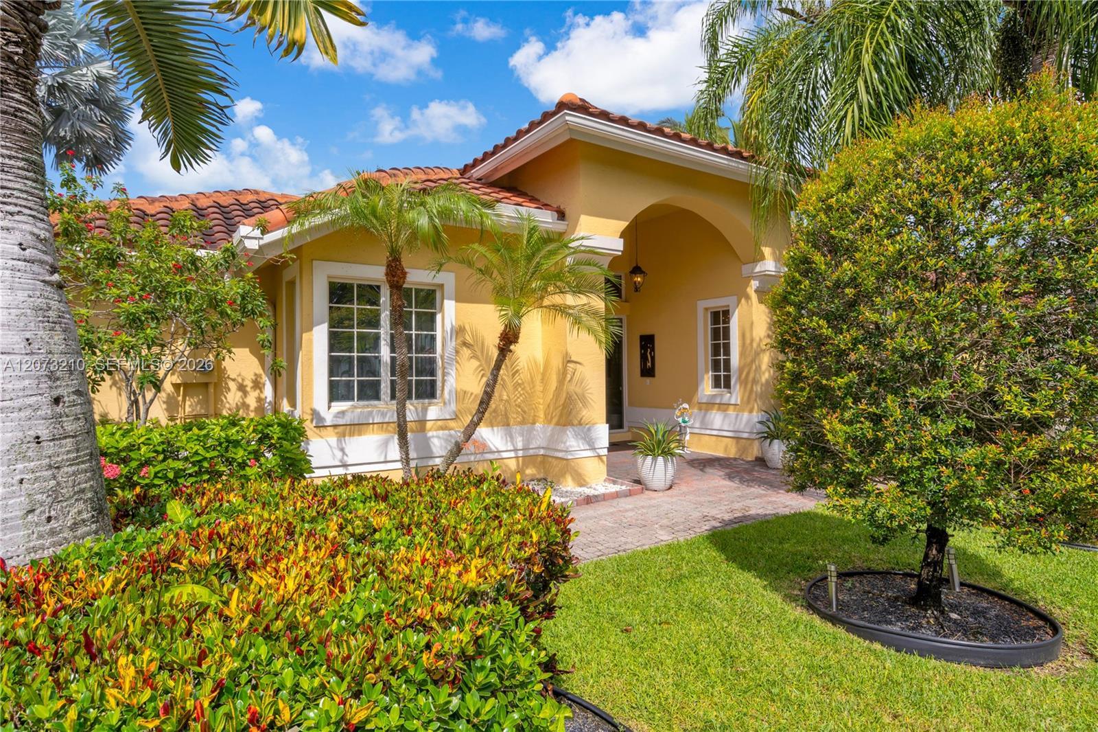 1090 SW 156th Avenue, Pembroke Pines FL 33027 photo 2