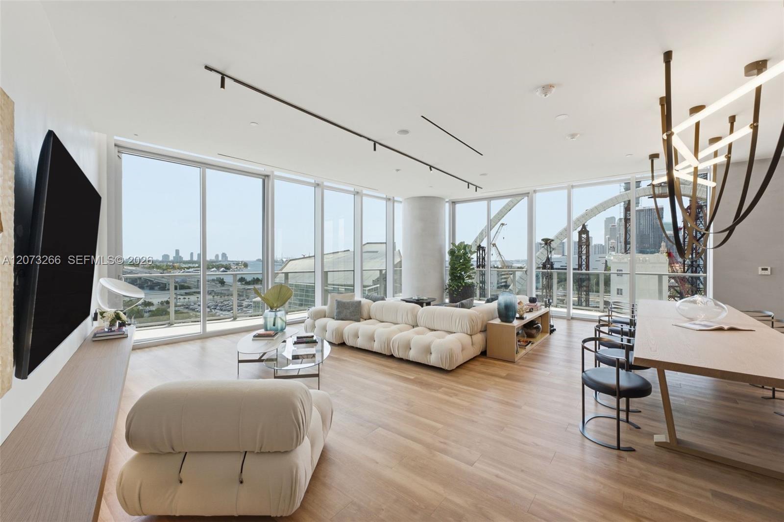 1400 Biscayne # 202, Miami FL 33132 photo 4