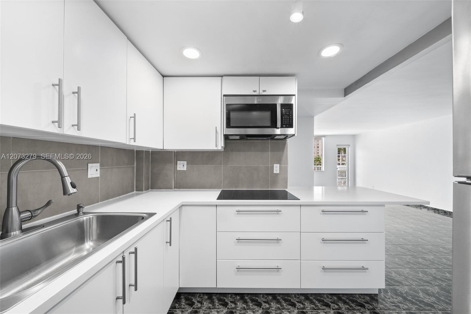1913 S Ocean Dr # 208, Hallandale Beach FL 33009 photo 2