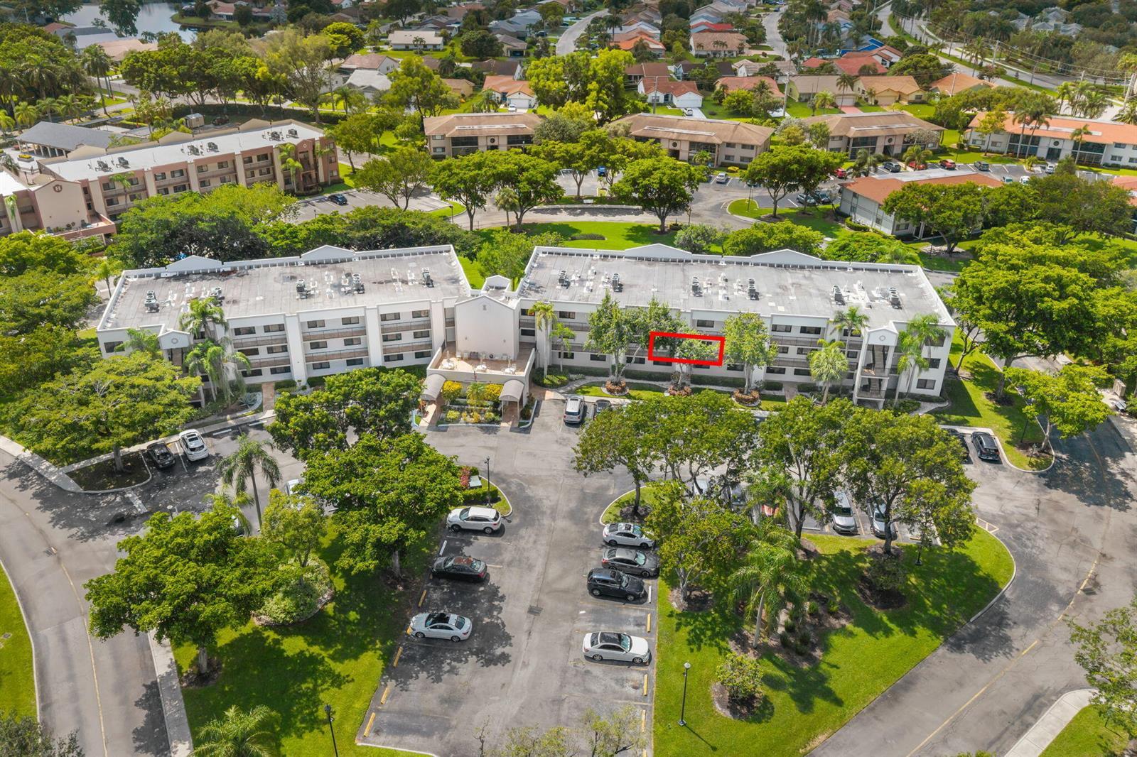 10837 W CLAIRMONT Circle # 208, Tamarac FL 33321 photo 2