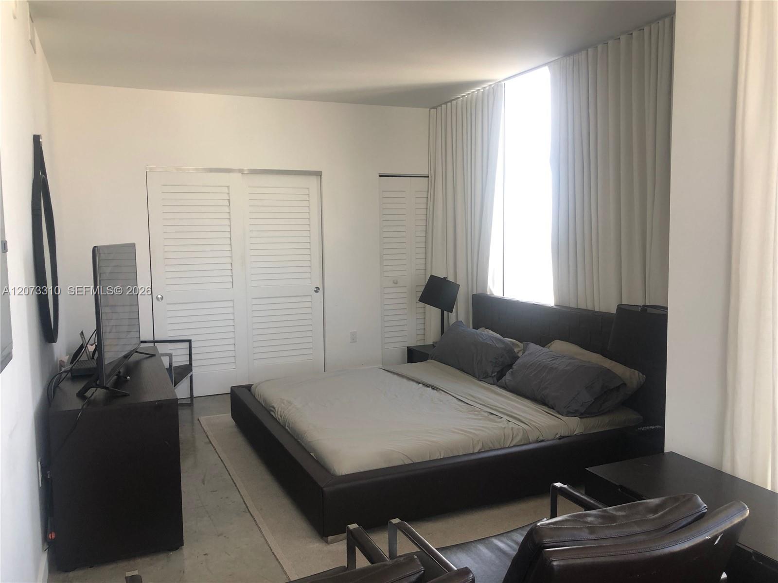 151 SE 1 St # 10, Miami FL 33131 photo 5