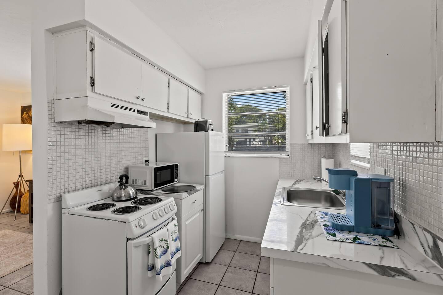 1826 Sherman Street Apt 1, Hollywood FL 33020 photo 2