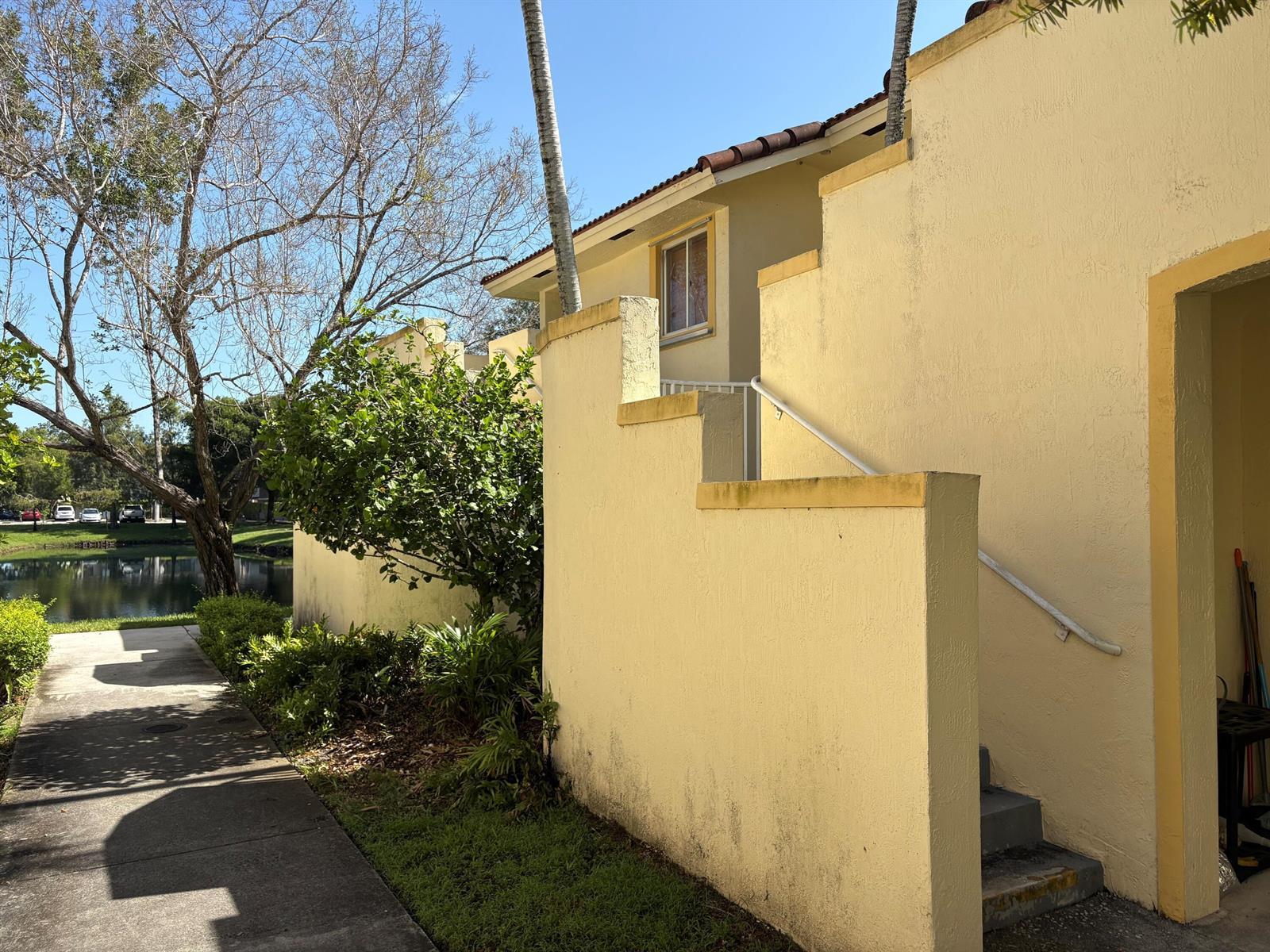 6235 SW 47TH Manor # 202, Davie FL 33314