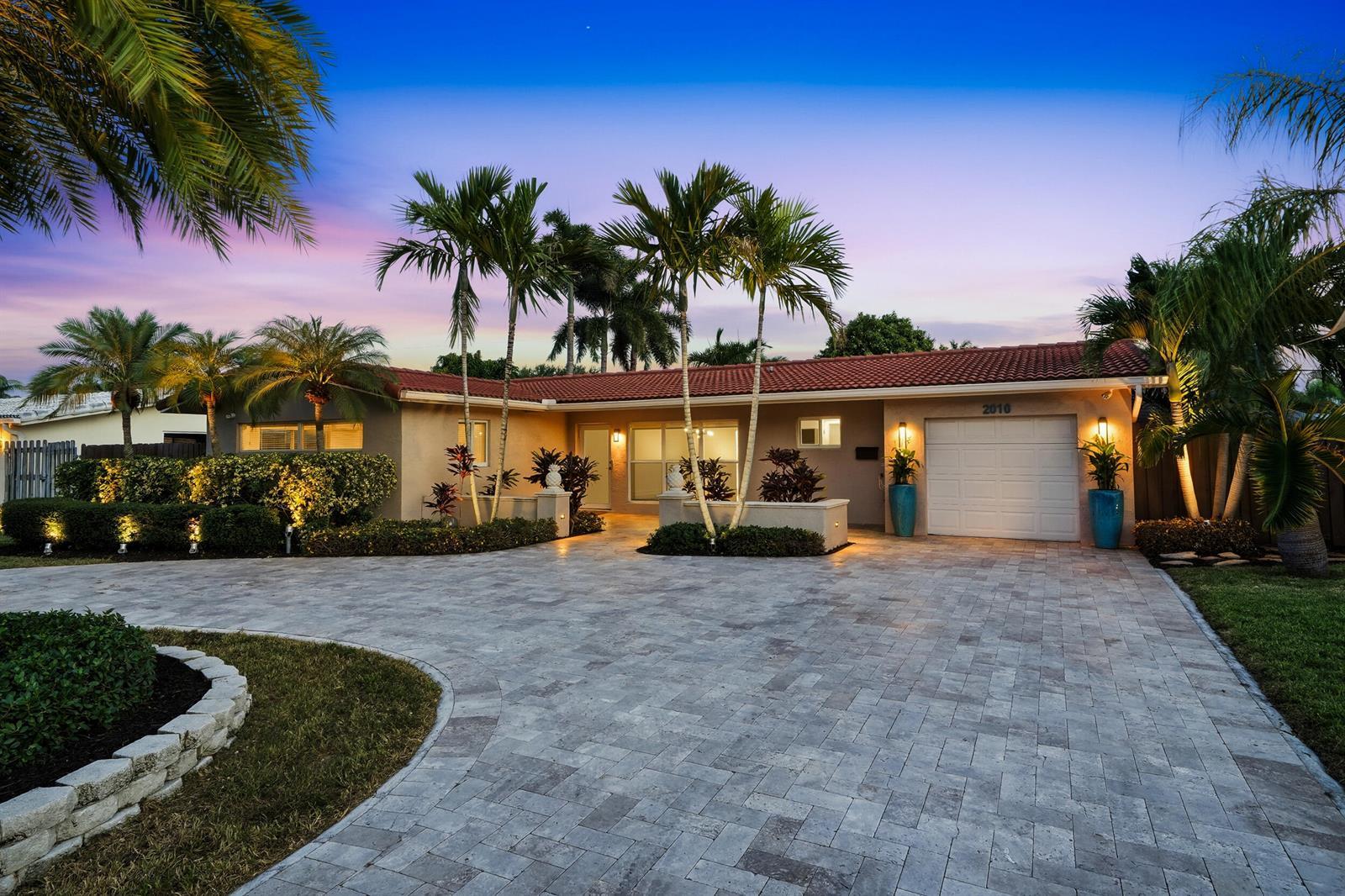 2010 NE 31ST Street, Lighthouse Point FL 33064 photo 3