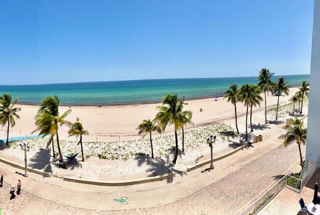 300 OREGON Street # 408, Hollywood FL 33019 photo 4