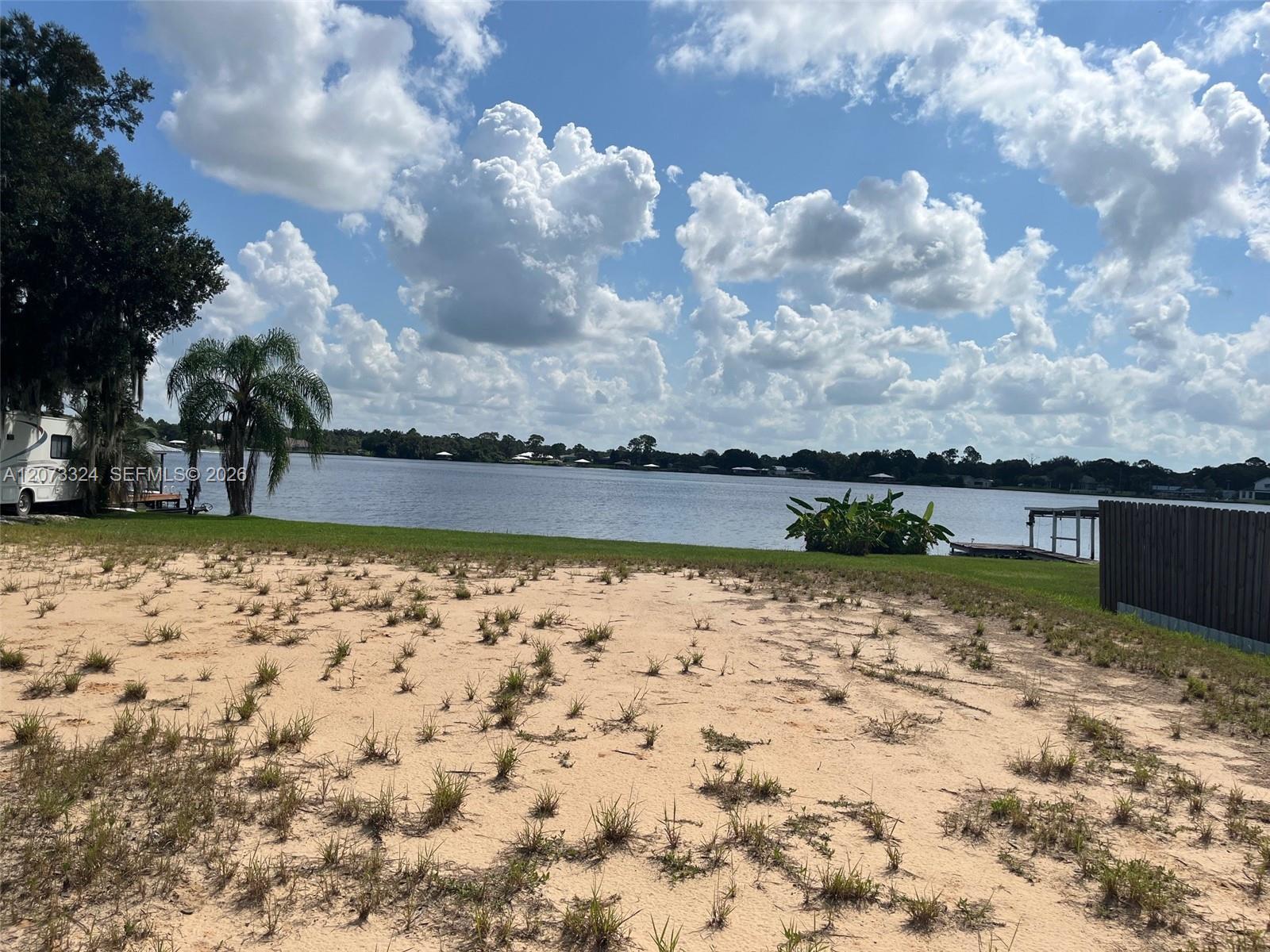 1050 Lake Carrie Dr, Lake Placid FL 33852 photo 2