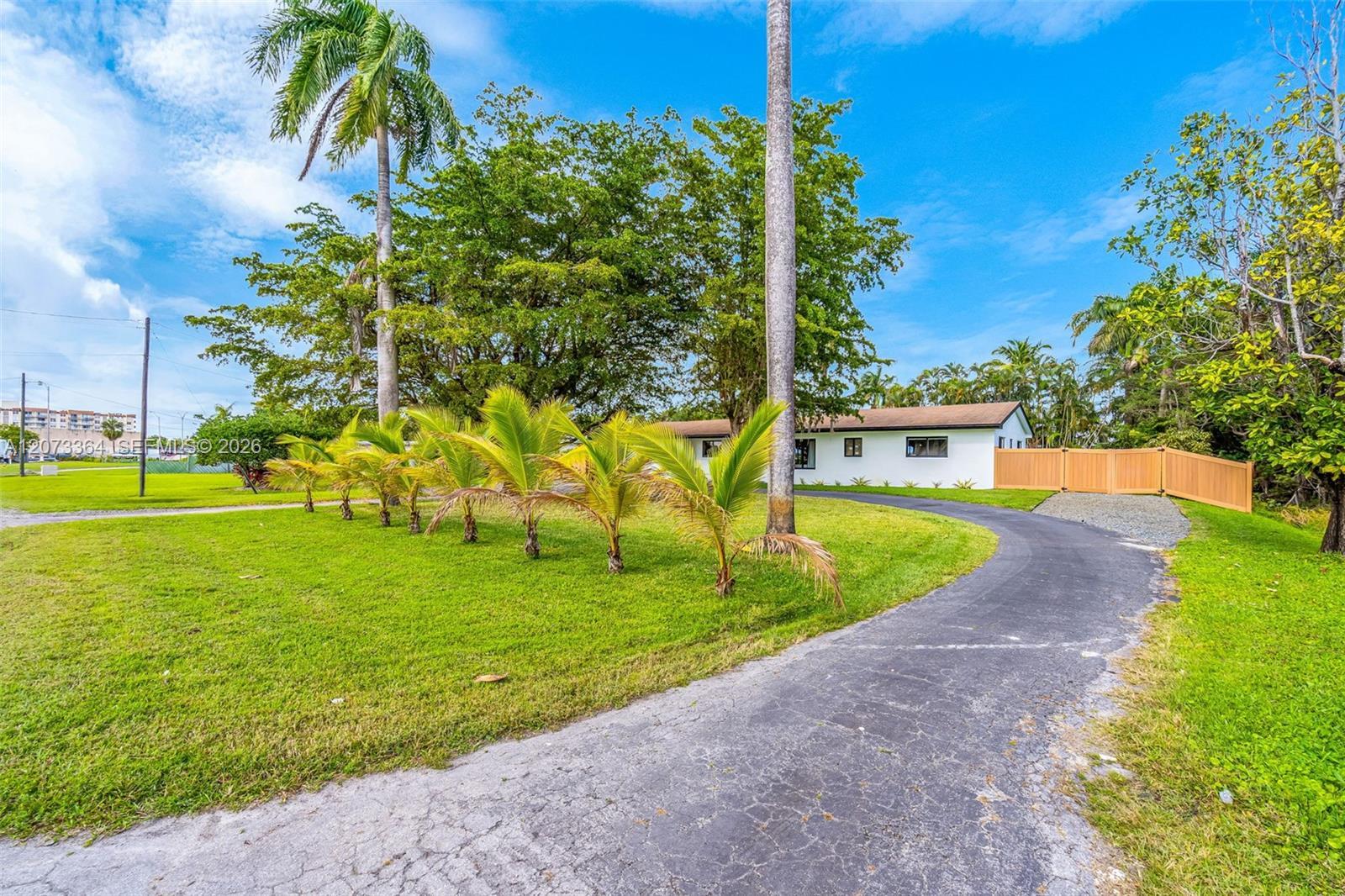 535 N Biscayne River Dr, Miami FL 33169 photo 4