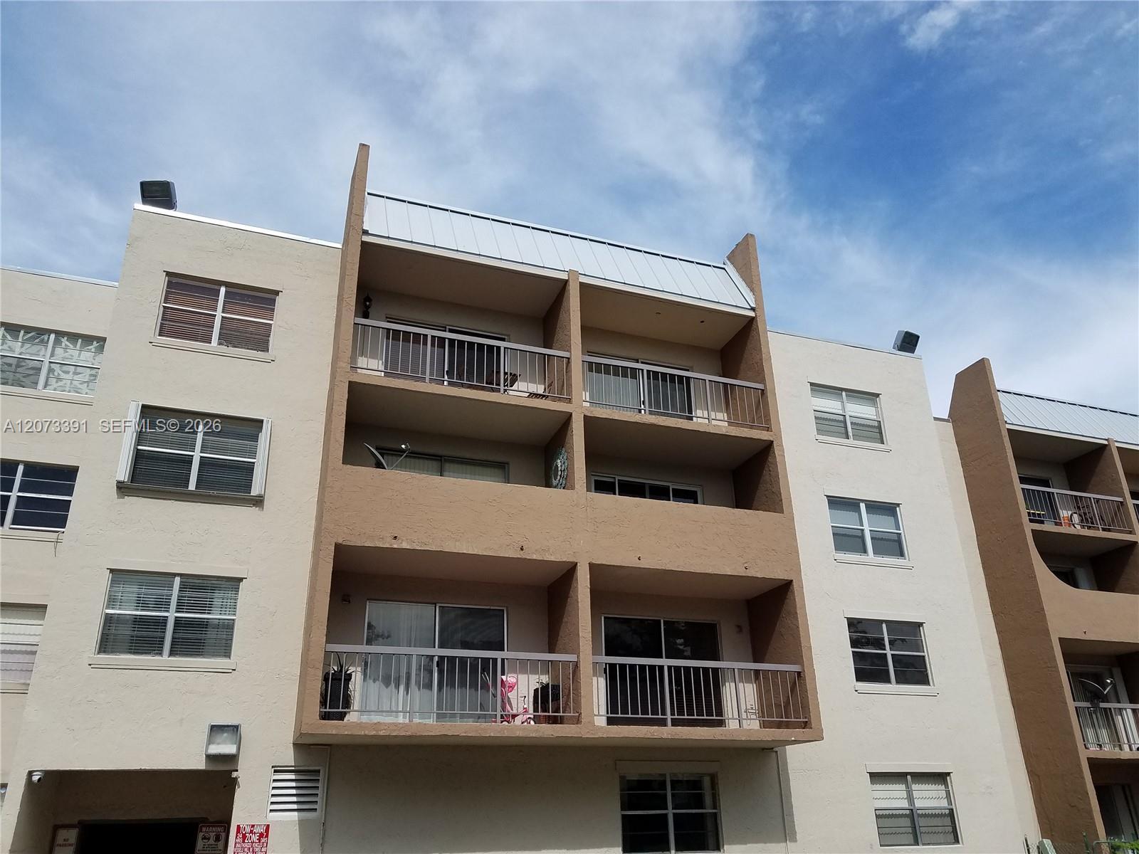 10900 SW 104th St # 212, Miami FL 33176