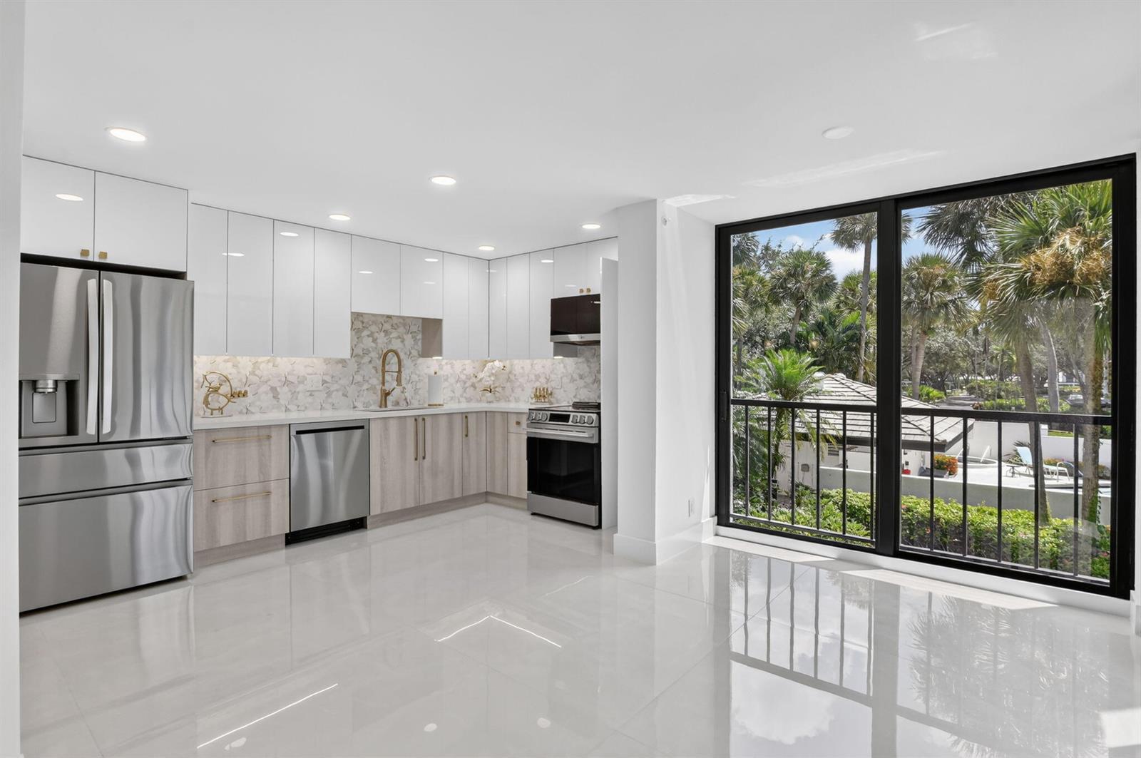 7847 Lakeside Boulevard # 1021, Boca Raton FL 33434 photo 2