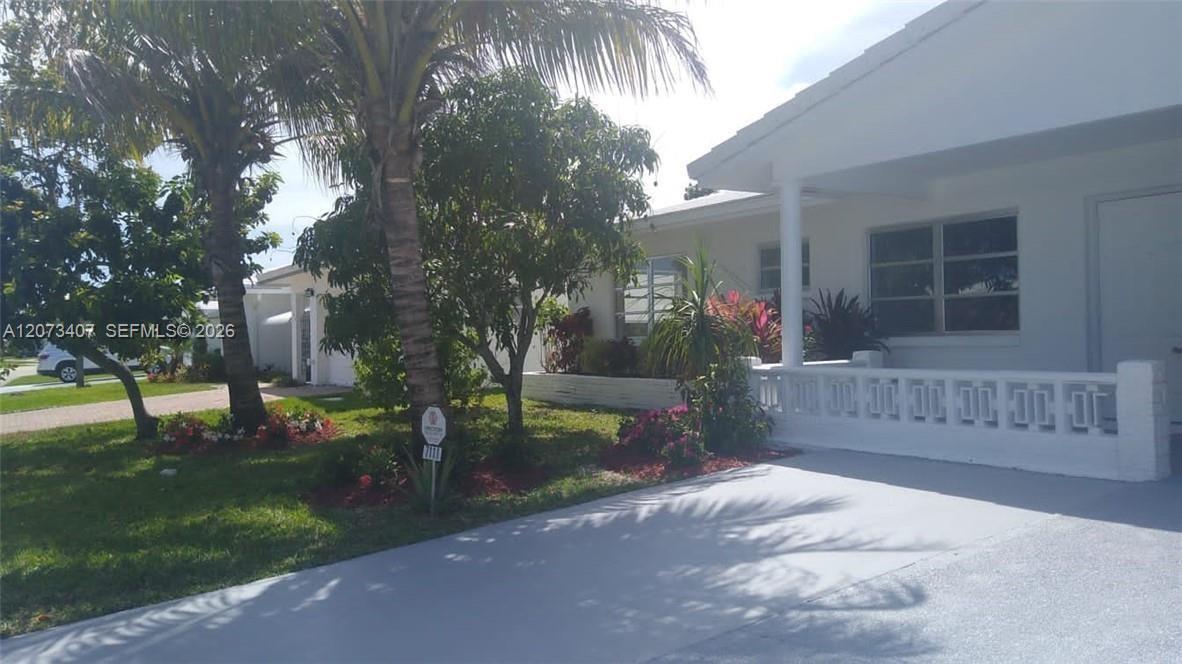 7111 NW 68th Ave, Tamarac FL 33321 photo 2