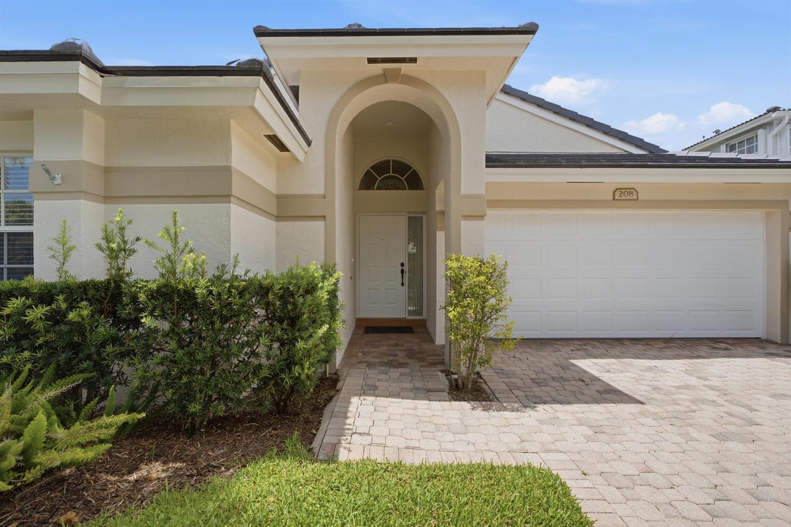 208 Jones Creek Drive, Jupiter FL 33458 photo 4