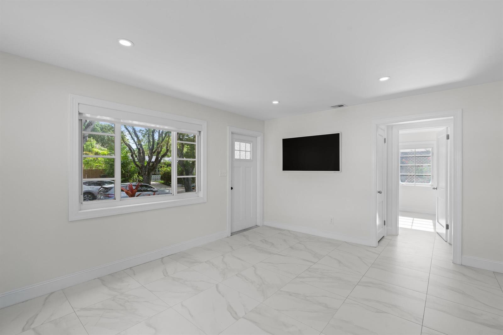 426 48TH Street, West Palm Beach FL 33407 photo 3