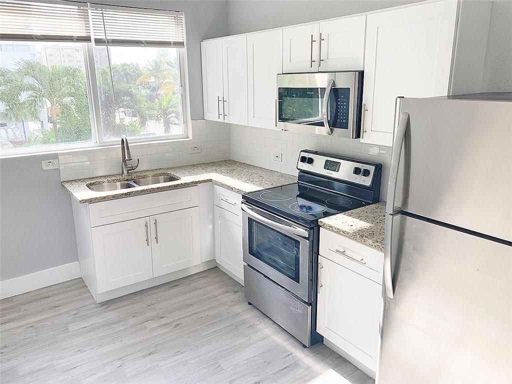 702 S 17TH Avenue # 8, Hollywood FL 33020 photo 2