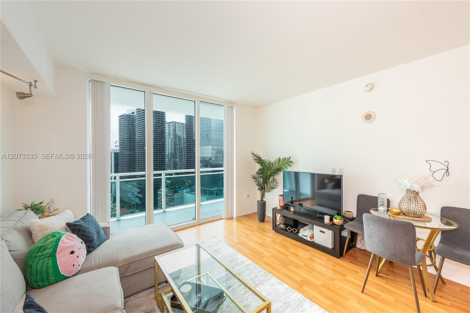 951 Brickell Ave # 2709, Miami FL 33131 photo 2